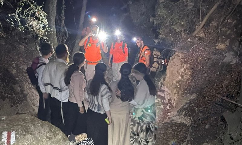 הלך להביא מים לחברו שהתייבש ונעלם - אותר ע"י מסוק | משפחה חרדית נזקקה לעזרה בנחל עמוד