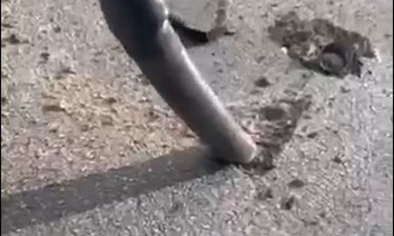 רקטה שהתעופפה ממאגר נשק של חיזבאללה - נפלה באמצע הכביש