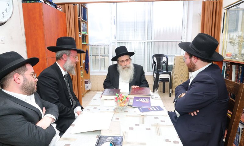 הגאון הגדול רבי שרגא שטיינמן: "הגמ"ח המרכזי הוא קיום של 'עולם חסד ייבנה'!"