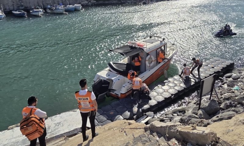 סירת המשוטים נסחפה: צעירה וארבעה ילדים חולצו מעומק הכנרת