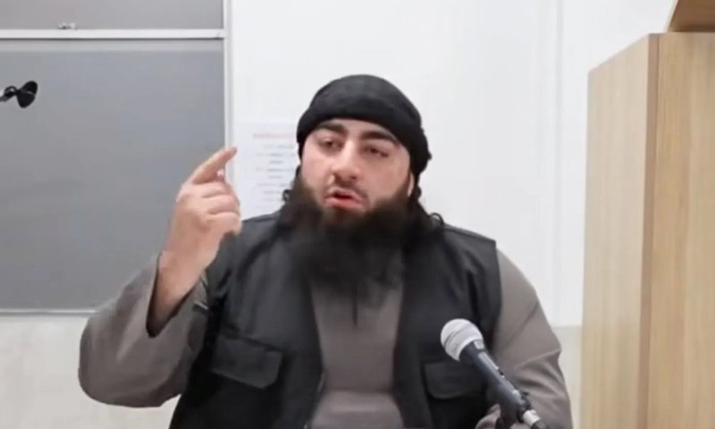 מטיף אסלאמי באוסטרליה קרא לתומכיו "להרים נשק נגד יהודים ונוצרים"