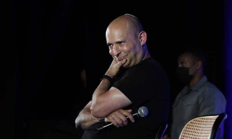 אייזנקוט החל בפעולה: קמפיין שתיית בנט התחיל