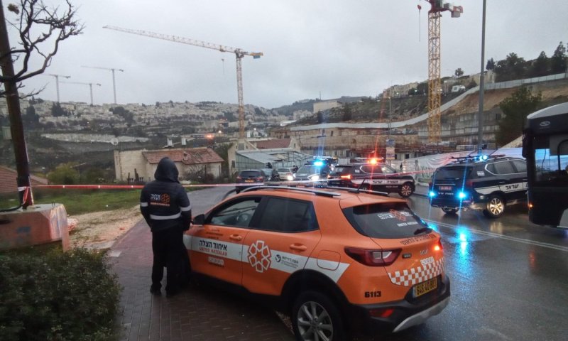 פצוע אנוש מירי בפסגת זאב: המשטרה פתחה במצוד אחר חשודים