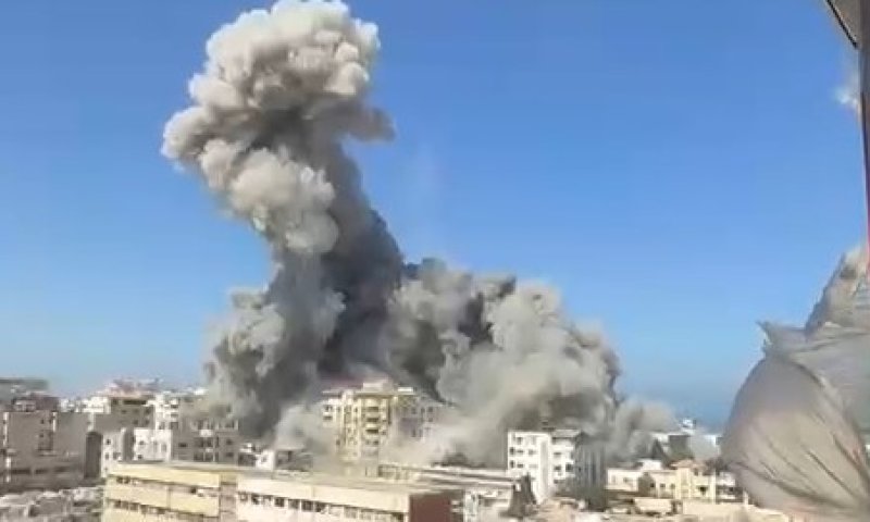 צה"ל ממשיך לפעול בעוצמה נגד תשתיות הטרור ברצועה: מבנה רב-קומות הושמד