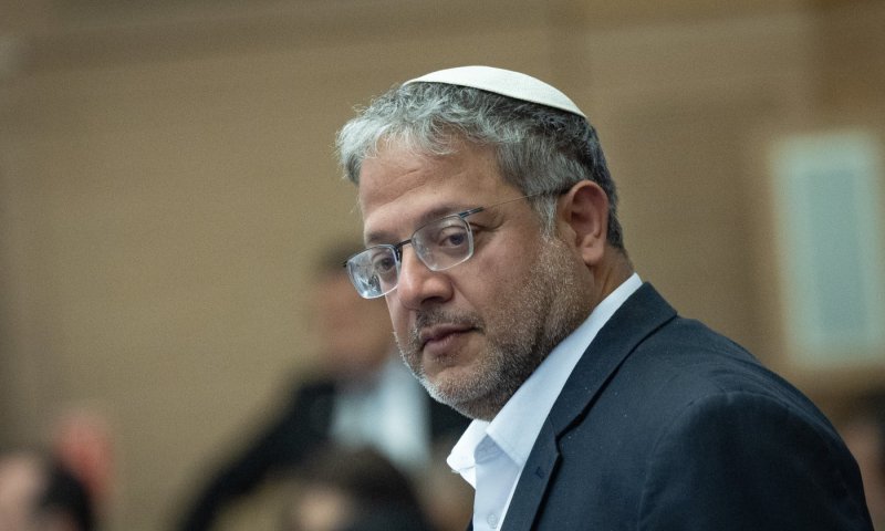 היועמ"שית דורשת מבן גביר הסברים על אי קידומם של שני קצינים נוספים