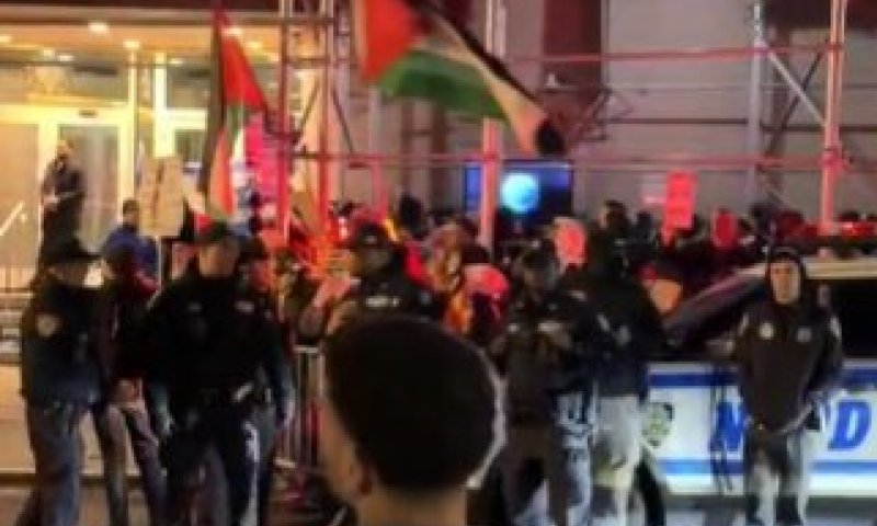 גינוי בחצי פה: ממדאני "מזדעזע" מהמילים, אך מספק תירוץ למפגינים שצרו על יהודים