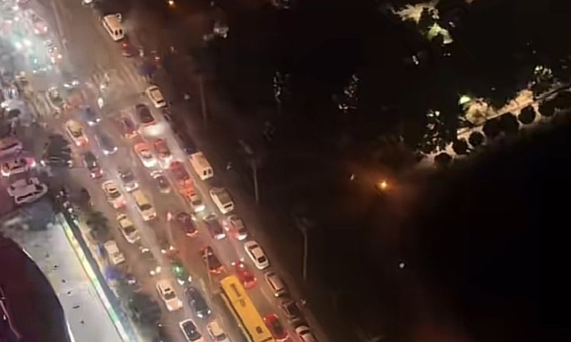 בגלל סטייקים: הישראלים הקפיצו את כוחות החירום וסגרו רחוב בבטומי