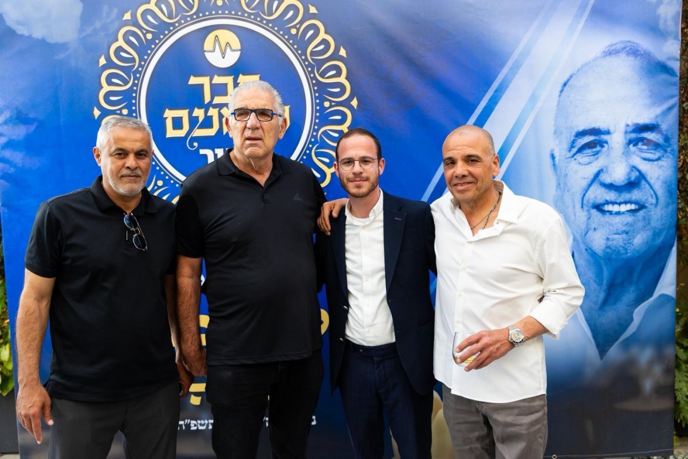 יח"צ