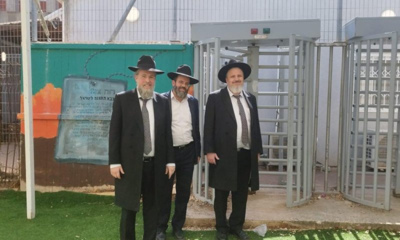 הבחור היתום שוחרר; בחור נוסף נידון ל-20 יום - ורה"י קרא למחות