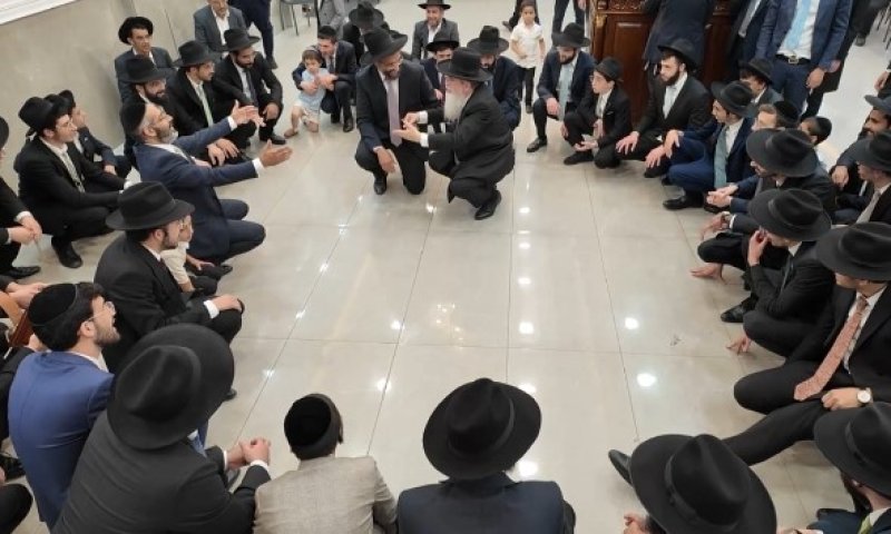 "כל העולם כולו מלא ניסיונות": הקפות שניות בהליכות משה בבני ברק