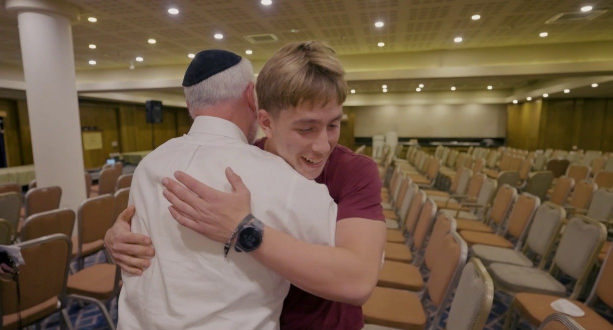 באדיבות המצלם