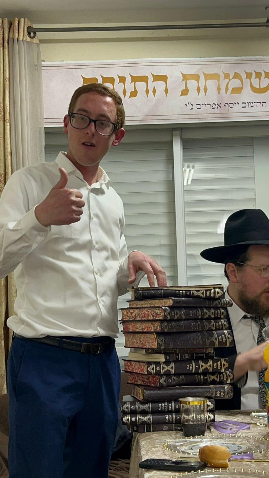 באדיבות המצלם