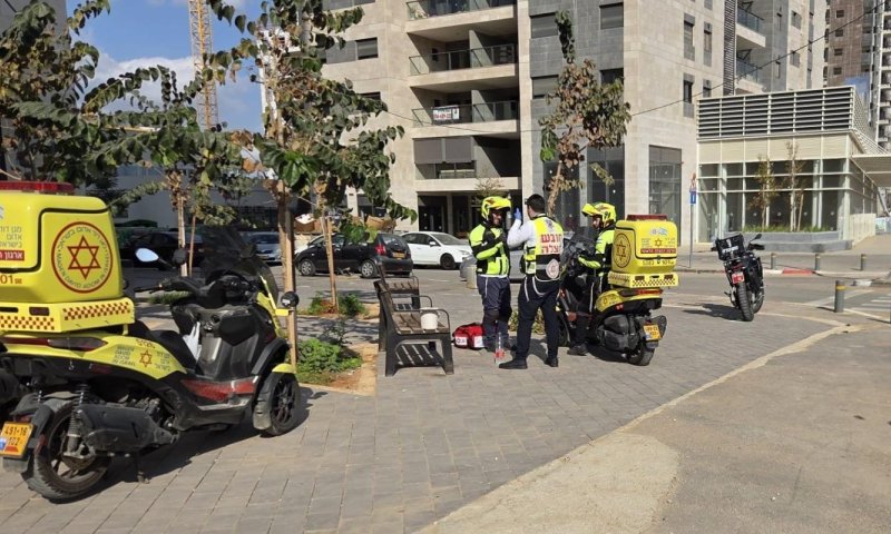 אירוע חריג בלוד: אלמוני דקר עובר אורח, הרקע נבדק | תיעוד