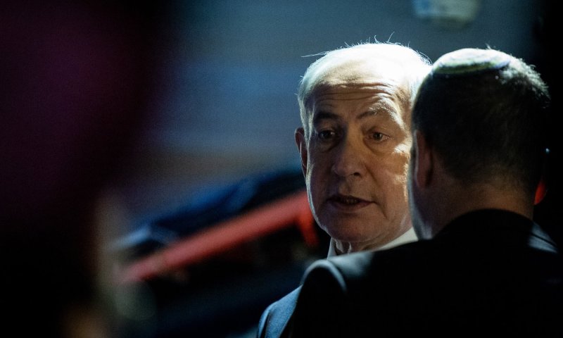 בלשכת נתניהו מסבירים: הביקור קוצר בשל חשש לפגיעה בראש הממשלה