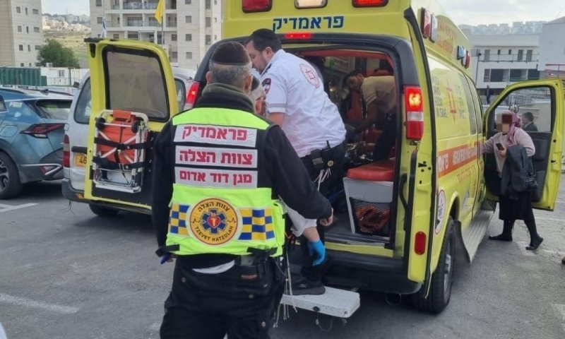 בן 80 התמוטט בבית כנסת - פונה עם דופק בתום פעולות החייאה