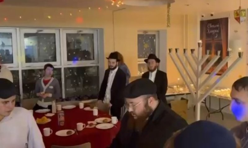 לאחר הדלקת נר שני של חנוכה: תלמיד עבר ברית מילה במוסקבה 
