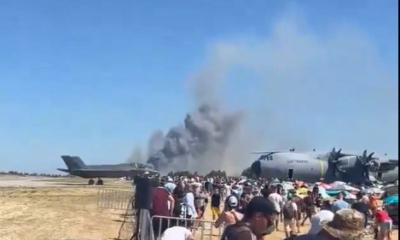 כדור אש במפגן האווירי: מטוס קרב התרסק ביוון - שני הטייסים נהרגו