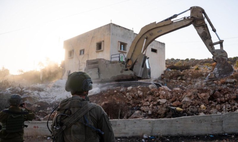 נהרס ביתו של המחבל שרצח את צאלה גז, בנה רביד-חיים הי"ד