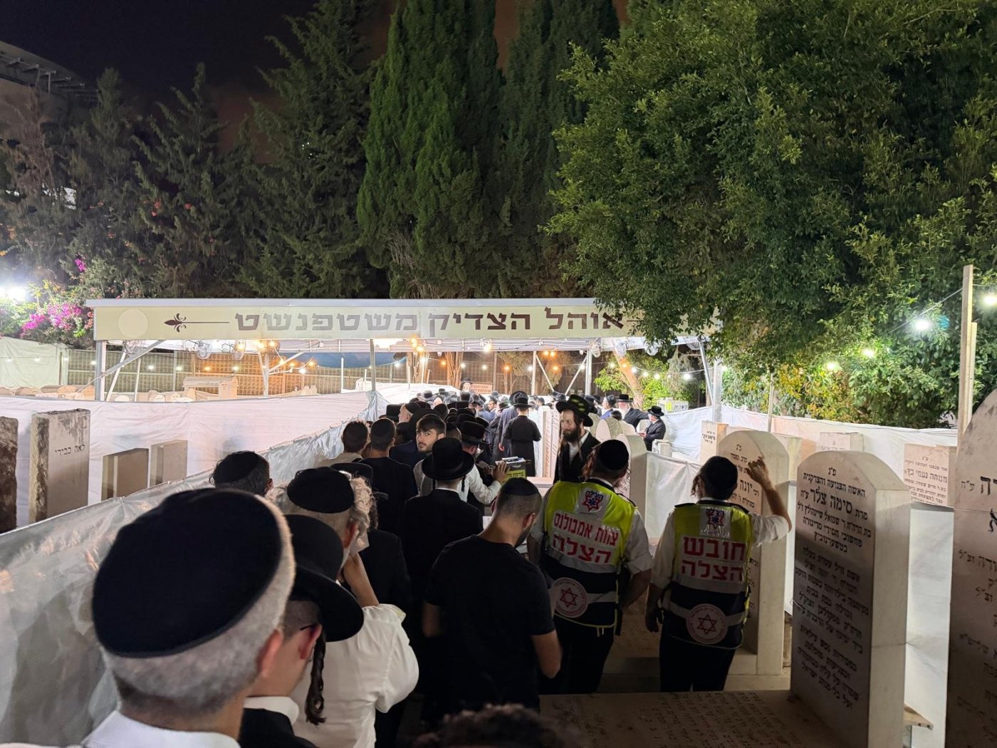 דוברות ארגון הצלה