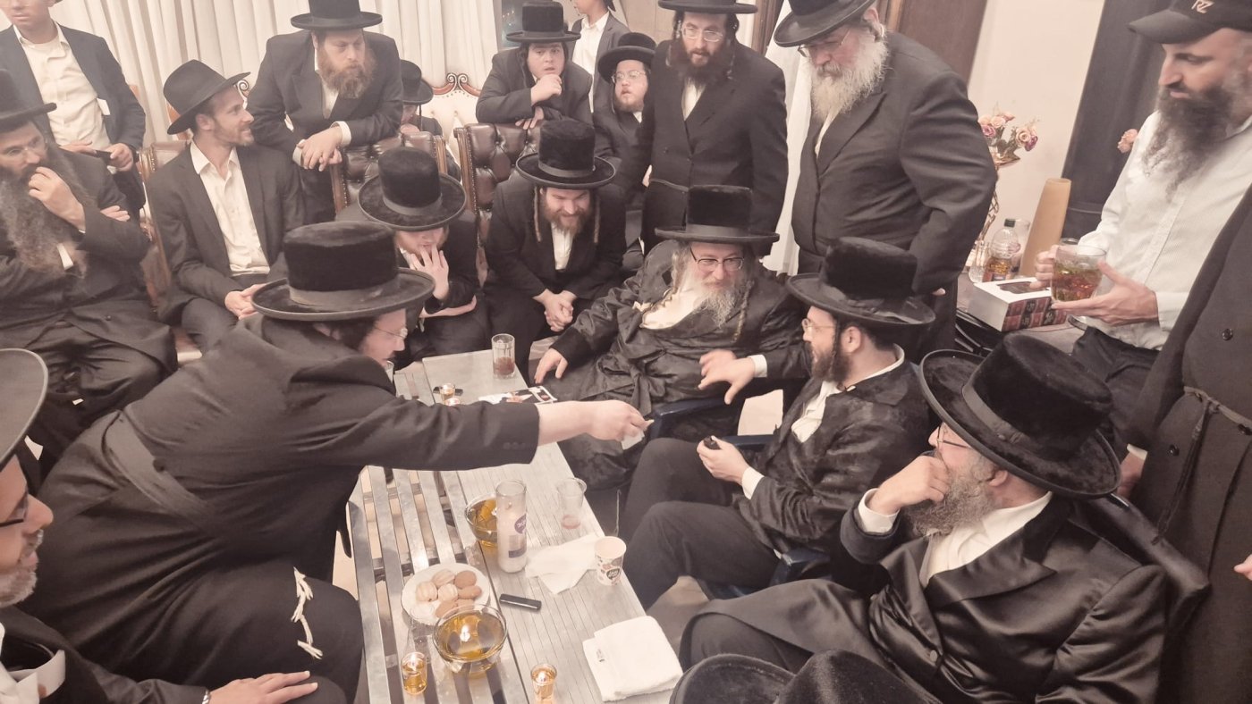 באדיבות המצלם