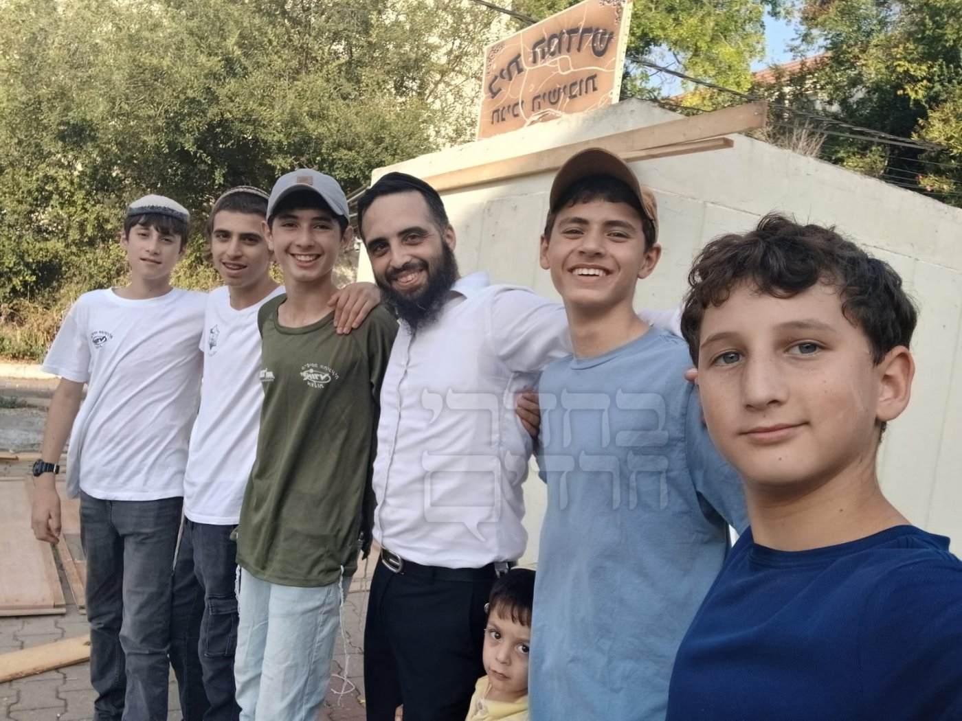 באדיבות המצלם