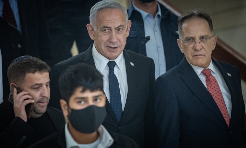 3 חודשים של מריחת זמן: כך ממסמסת היועמ"שית את בקשת החנינה