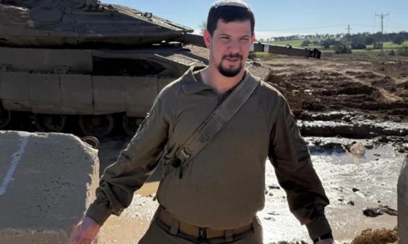 סמל אביעד אלחנן וולנסקי הי"ד בן 21, מירושלים, נפל בקרב בדרום לבנון