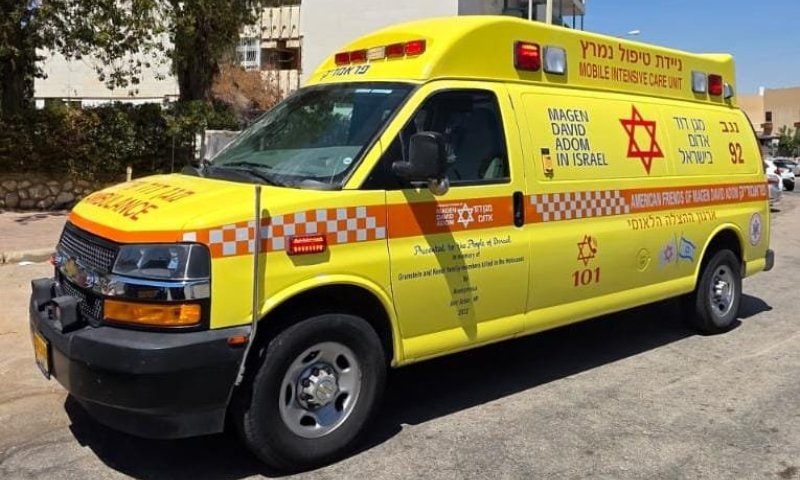 פעוטה נמצאה מחוסרת הכרה ברכב סגור בזכרון יעקב