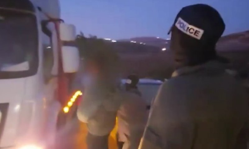 8 נעצרו בחשד לתקיפת הצלמת האמריקנית והדיפלומטים הזרים