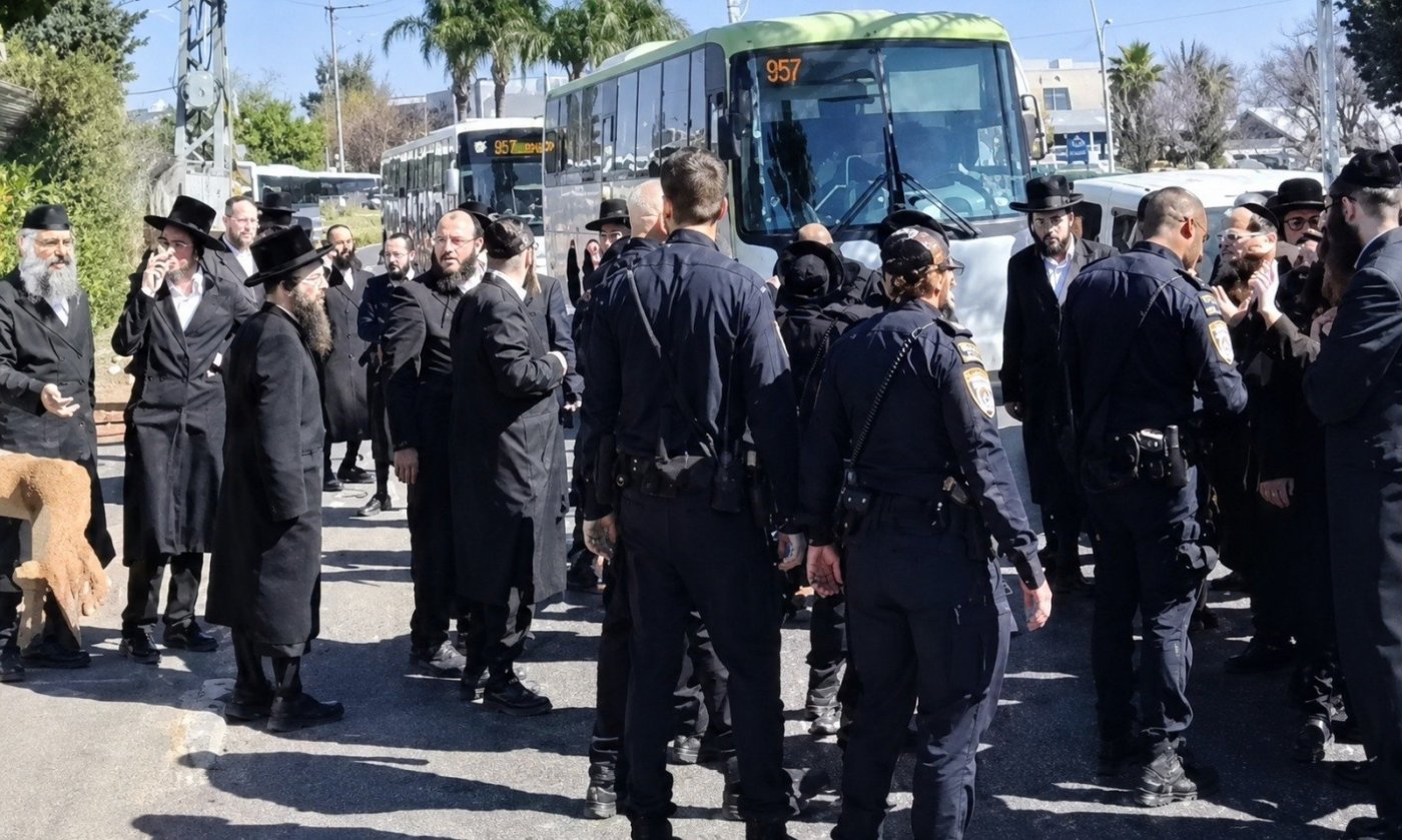 באדיבות המצלם