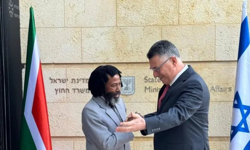 ביקור נדיר: מלך אפריקני נחת בארץ לראשונה מזה שנים