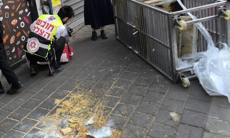 בעיר החרדית: ילד בן 12 פונה במצב בינוני לאחר שנפגע מעגלת מאפים