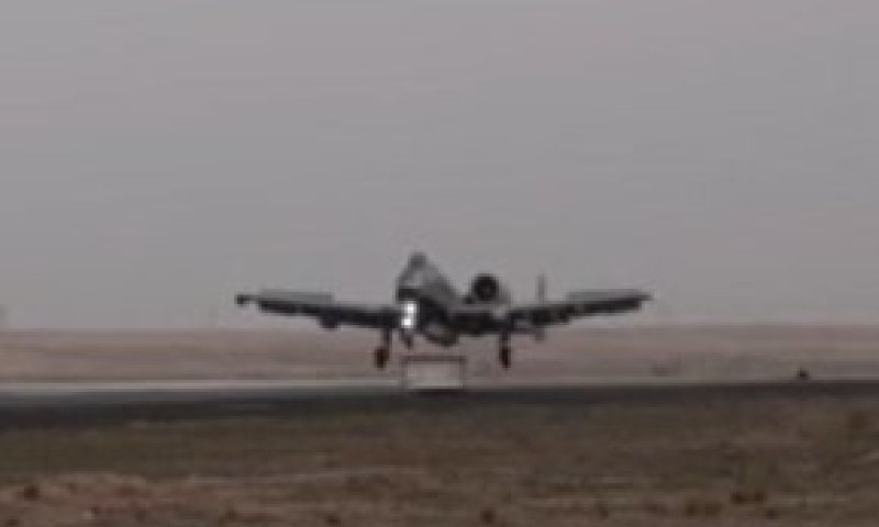 תיעוד אמריקני: מטוסי תקיפה נחתו בבסיס חשאי במזרח התיכון