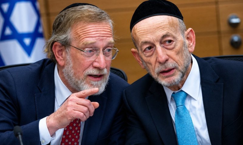 עימות סוער: פינדרוס ומקלב התעמתו בישיבת הסיעה