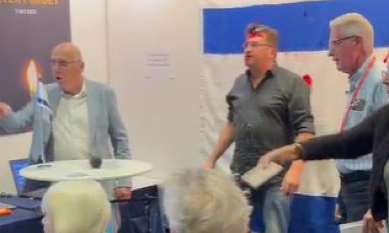 פעילים פרו פלסטינים השחיתו את הביתן הישראלי בשוודיה