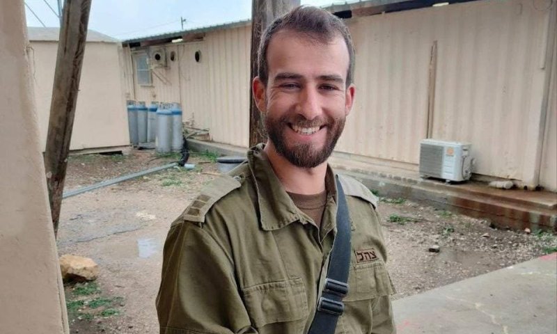"לא יכולה להיות חזקה": אלמנתו של הראל בירנשטוק הי"ד נפרדה בדמעות