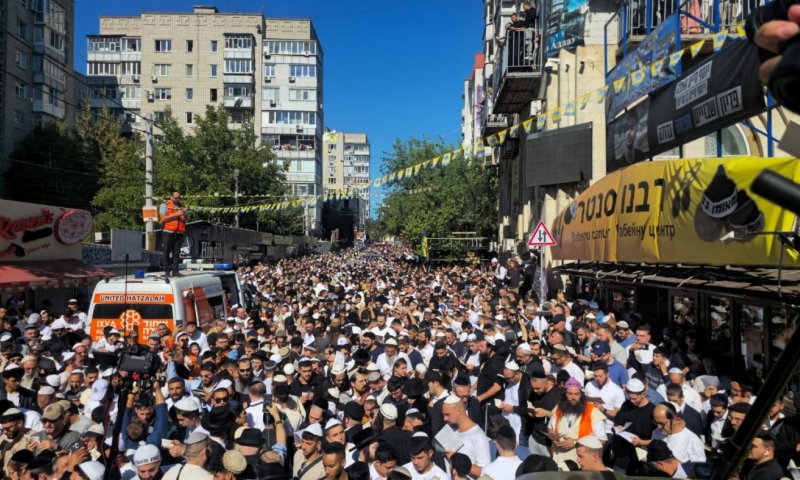 מאות איש טופלו בראש השנה באומן - חלקם הוטסו לטיפול בישראל 
