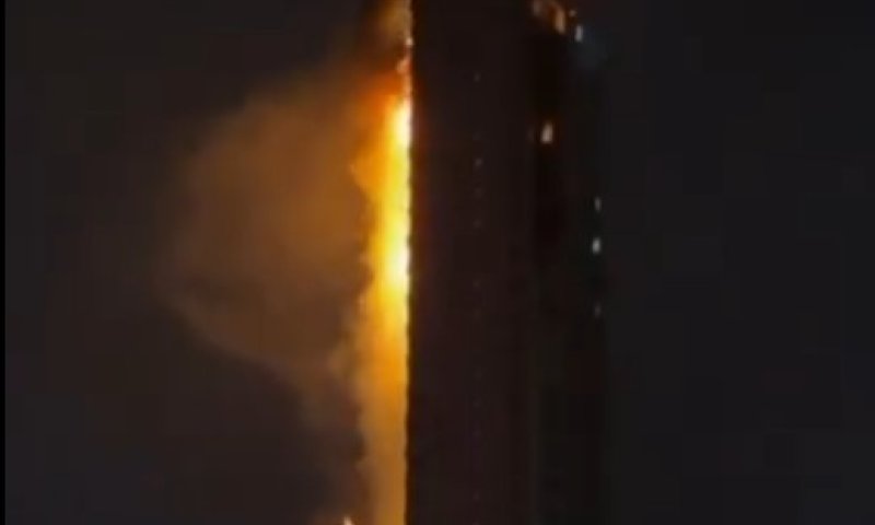 בחריין: בניין רב קומות עלה באש לאחר פגיעת כטב"ם איראני