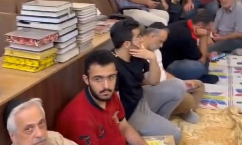 קריאת איכה וקינות בבית הכנסת המרכזי בטהראן - "יוסף אבאד" | צפו