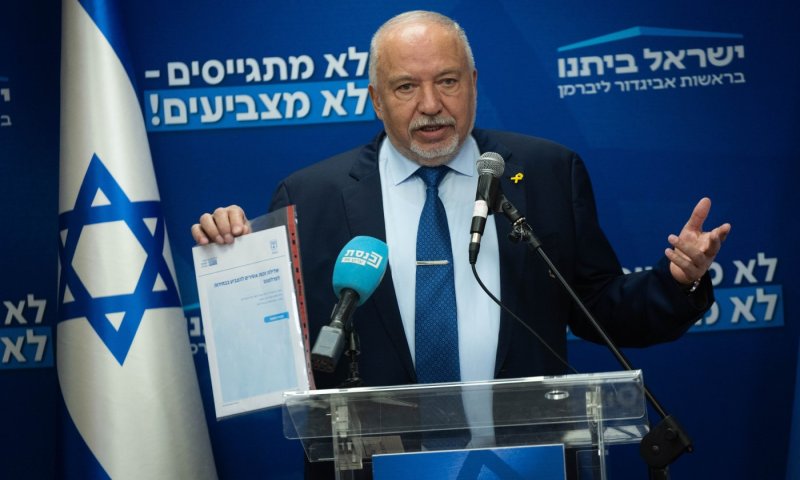 ליברמן מסית שוב: "נכניס את העריקים החרדים לכלא ונשלול הצבעה"