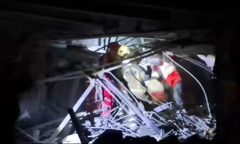זירת תקיפה בבירה האיראנית: נזק כבד במקום
