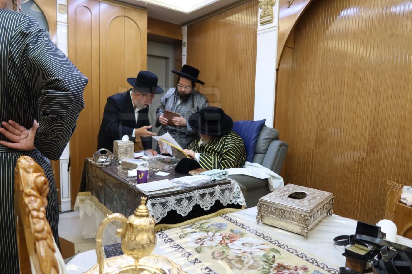 באדיבות המצלם