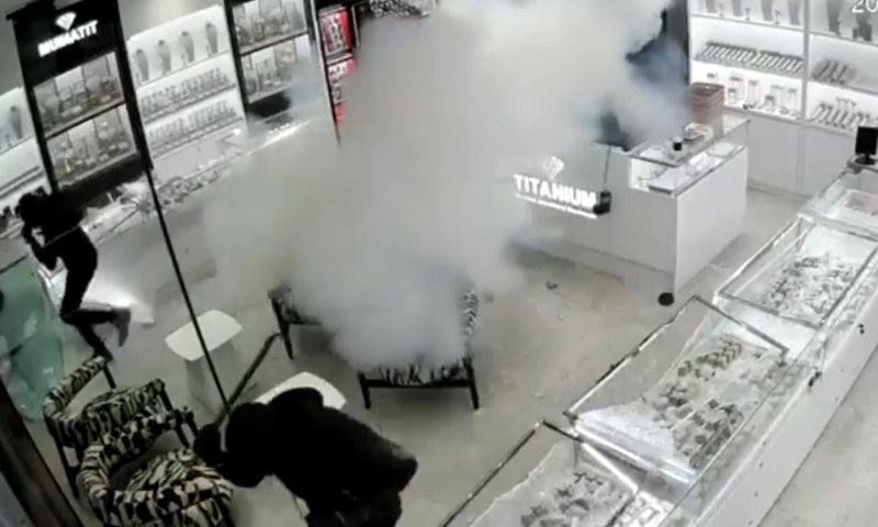 ניסיון השוד באופקים: העובד לחץ בטעות על לחצן המצוקה 