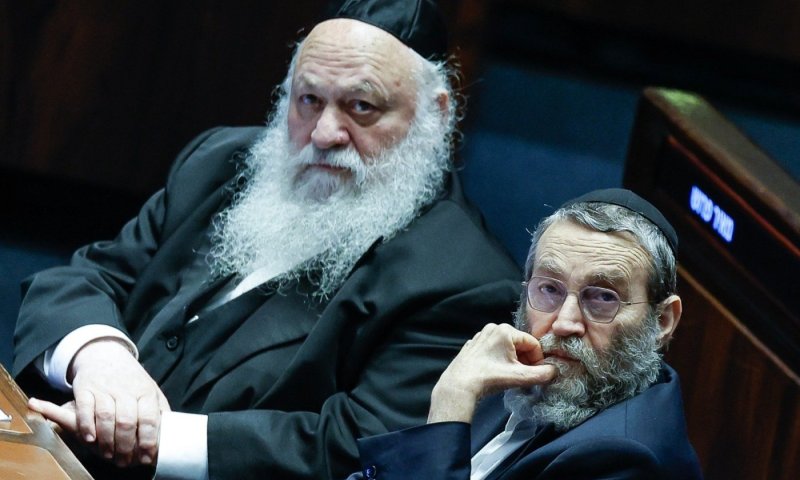 גפני התפרץ על גולדקנופף בעקבות השייט בדנובה: "מכתים את כל הסיעה"