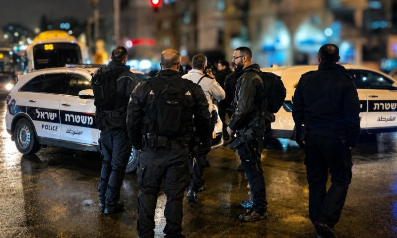 חסימות בירושלים ובבני ברק: עשרות חרדים מחו על חילול שבת, ילדה נפגעה מרכב