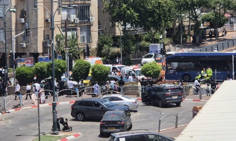תאונה בבני ברק: ילד בן 7 נפגע מרכב בעת שחצה את הכביש
