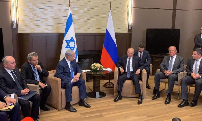 מגעים סודיים ושיחות חשאיות: מה ישראל מבשלת יחד עם רוסיה?