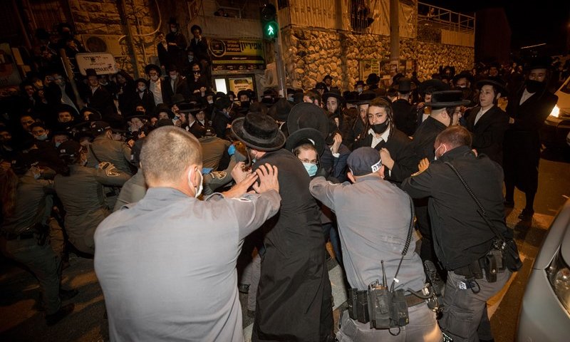 המשטרה תפצה צעיר חרדי ב-414 אלף ש"ח