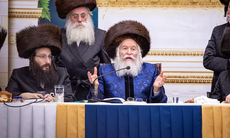 הרבי שולח את בנו הגדול: חסידי באבוב נרגשים ממעמד 'נכספה נפשי'