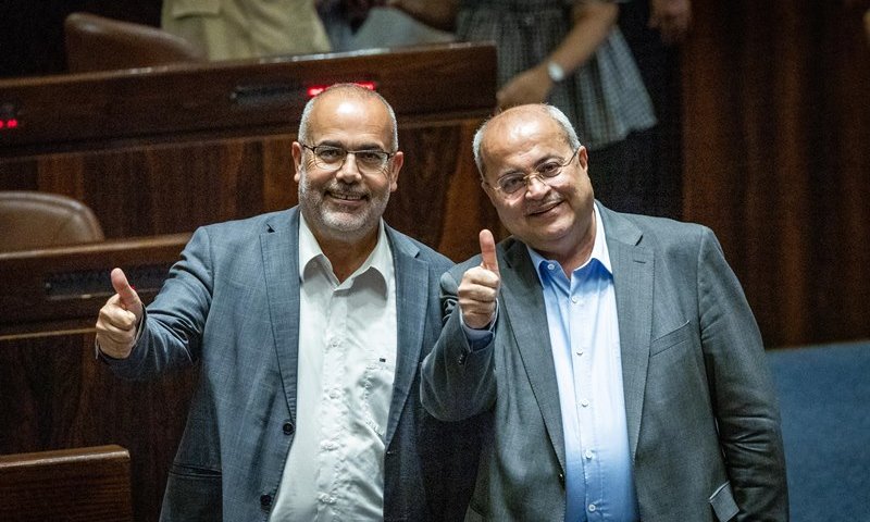 סקר חדש: האופוזיציה שומרת על היתרון, אבל הרשימה הערבית משנה את התמונה